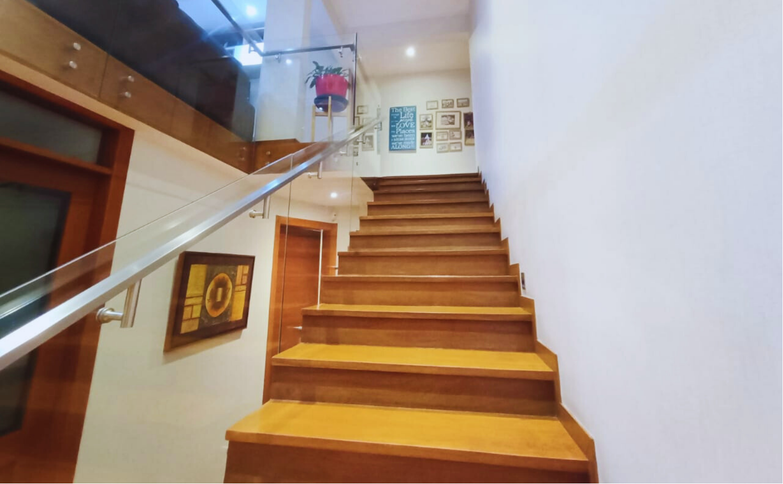 Venta de dúplex frente a parque, Surco