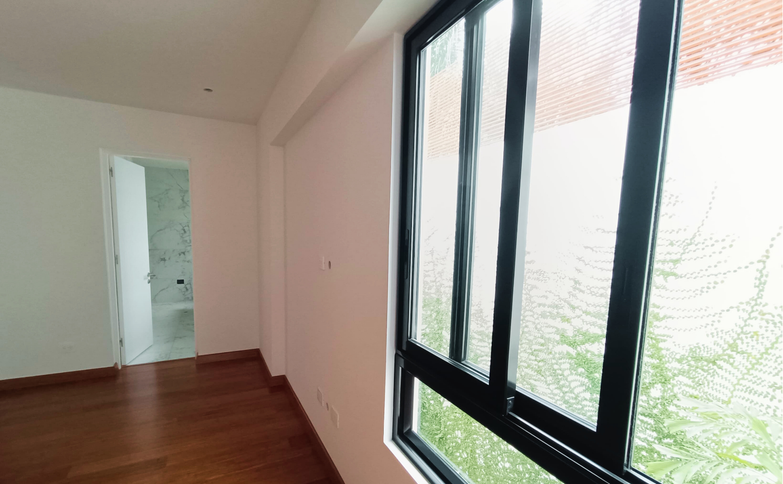 Venta de departamento dúplex de estreno, San Isidro