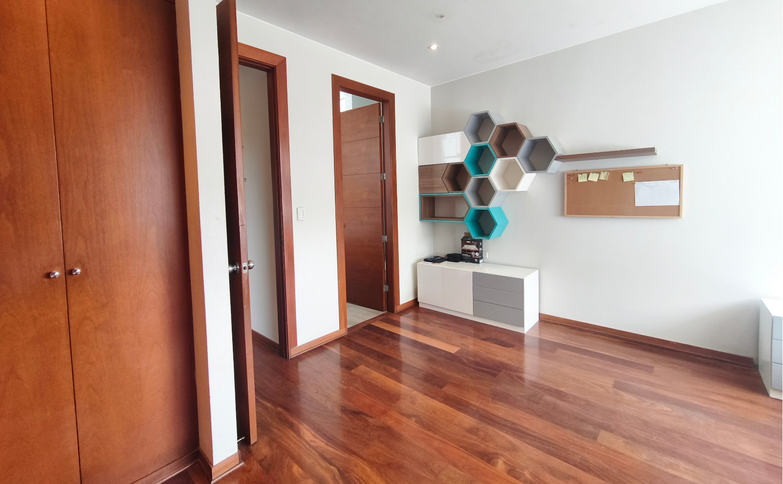 Venta de dúplex frente a parque, Surco