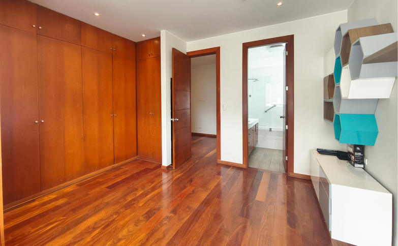 Venta de dúplex frente a parque, Surco