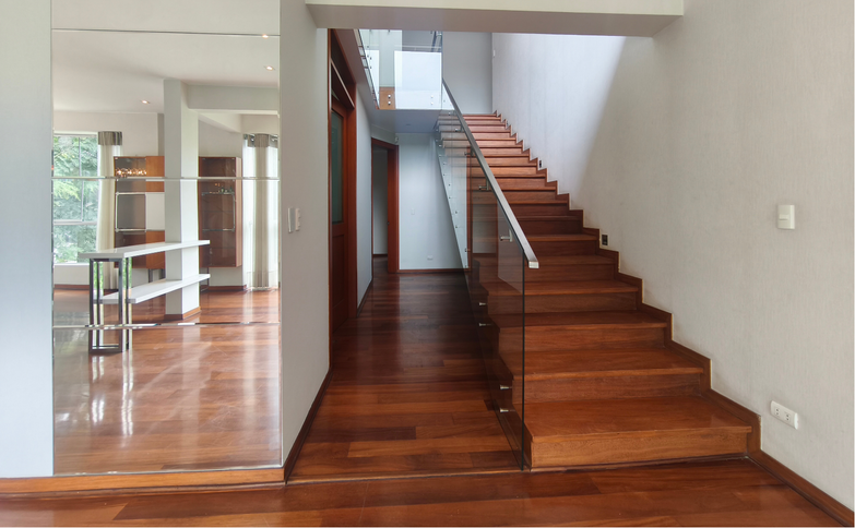 Venta de dúplex frente a parque, Surco