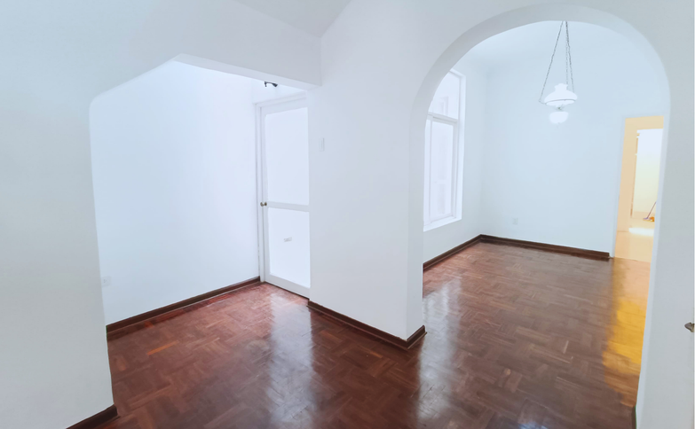 Venta de departamento en primer piso, Jesús María