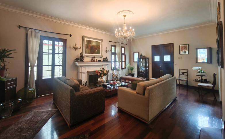Venta de Casa Remodelada en San Isidro