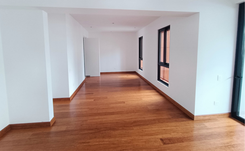 Venta de departamento dúplex de estreno, San Isidro