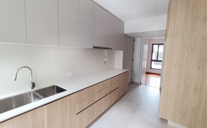 Venta de departamento dúplex de estreno, San Isidro