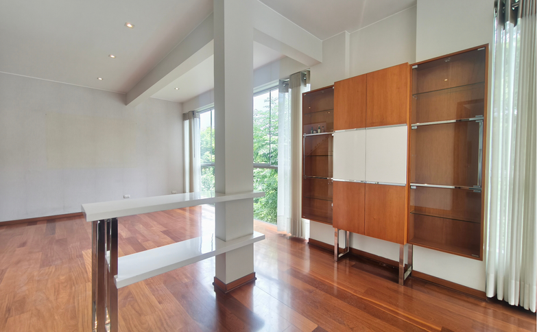 Venta de dúplex frente a parque, Surco