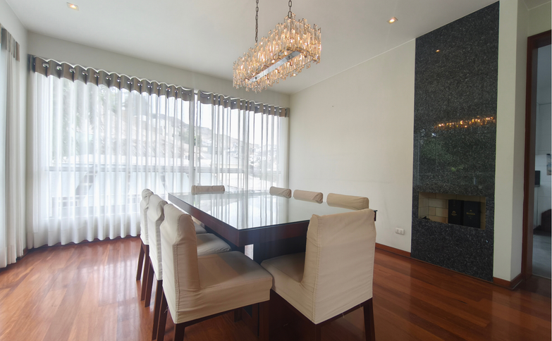 Venta de dúplex frente a parque, Surco