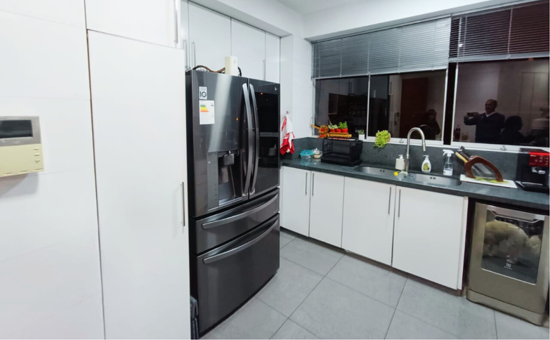 Venta de dúplex frente a parque, Surco