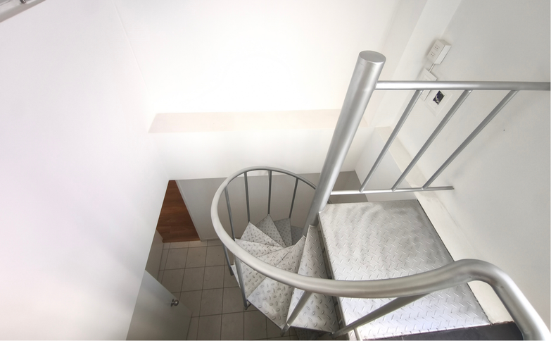 Venta de Dúplex en primer piso con terraza – Miraflores