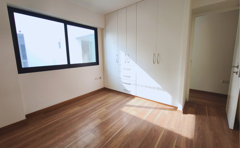 Venta de Dúplex en primer piso con terraza – Miraflores