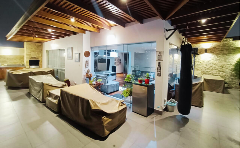 Venta de dúplex frente a parque, Surco