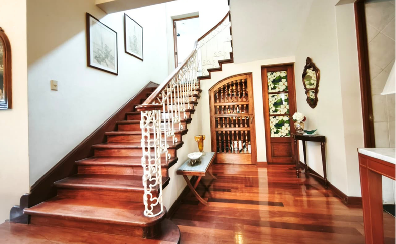 Venta de Casa Remodelada en San Isidro
