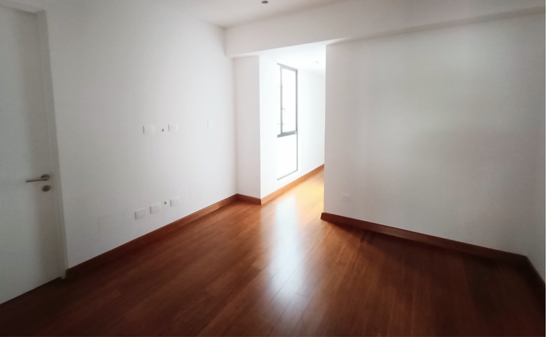 Venta de departamento de estreno, San Isidro